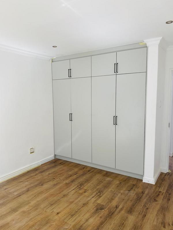 To Let 2 Bedroom Property for Rent in Bantry Bay Western Cape